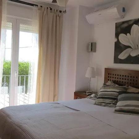 Casa Aljamar 11c * Nerja